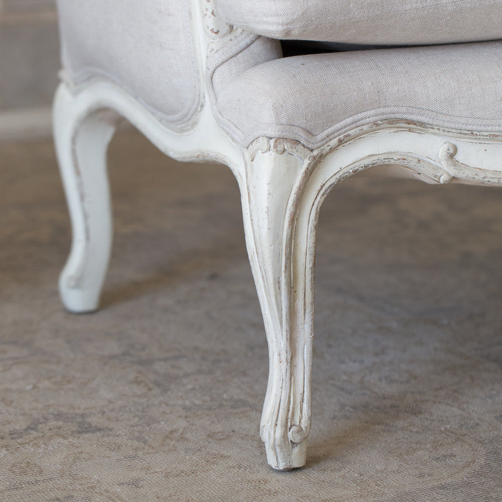 Wood Finish Sample in Gesso and Oyster Highlight