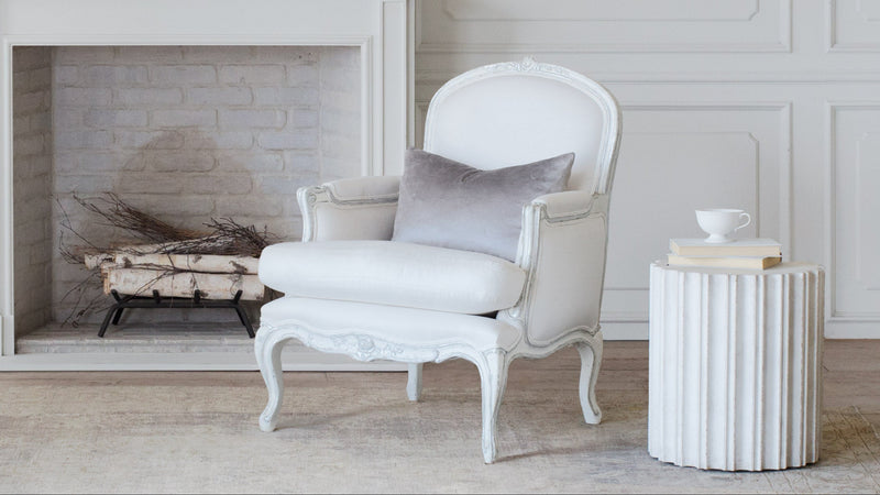 La Belle Bergère in White Linen and Silver Two