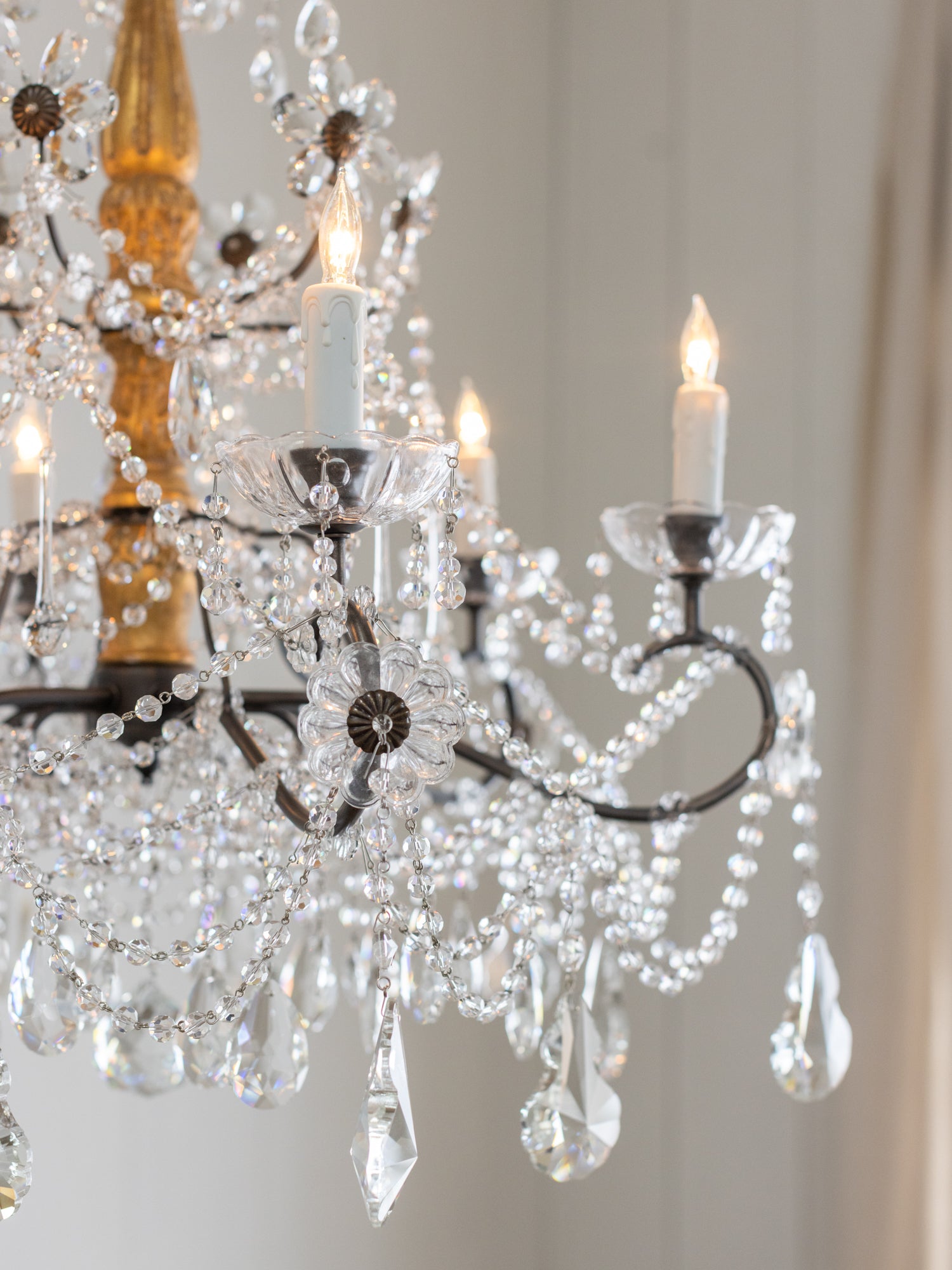 Parisa Chandelier in Aged Gold Finish – Eloquence