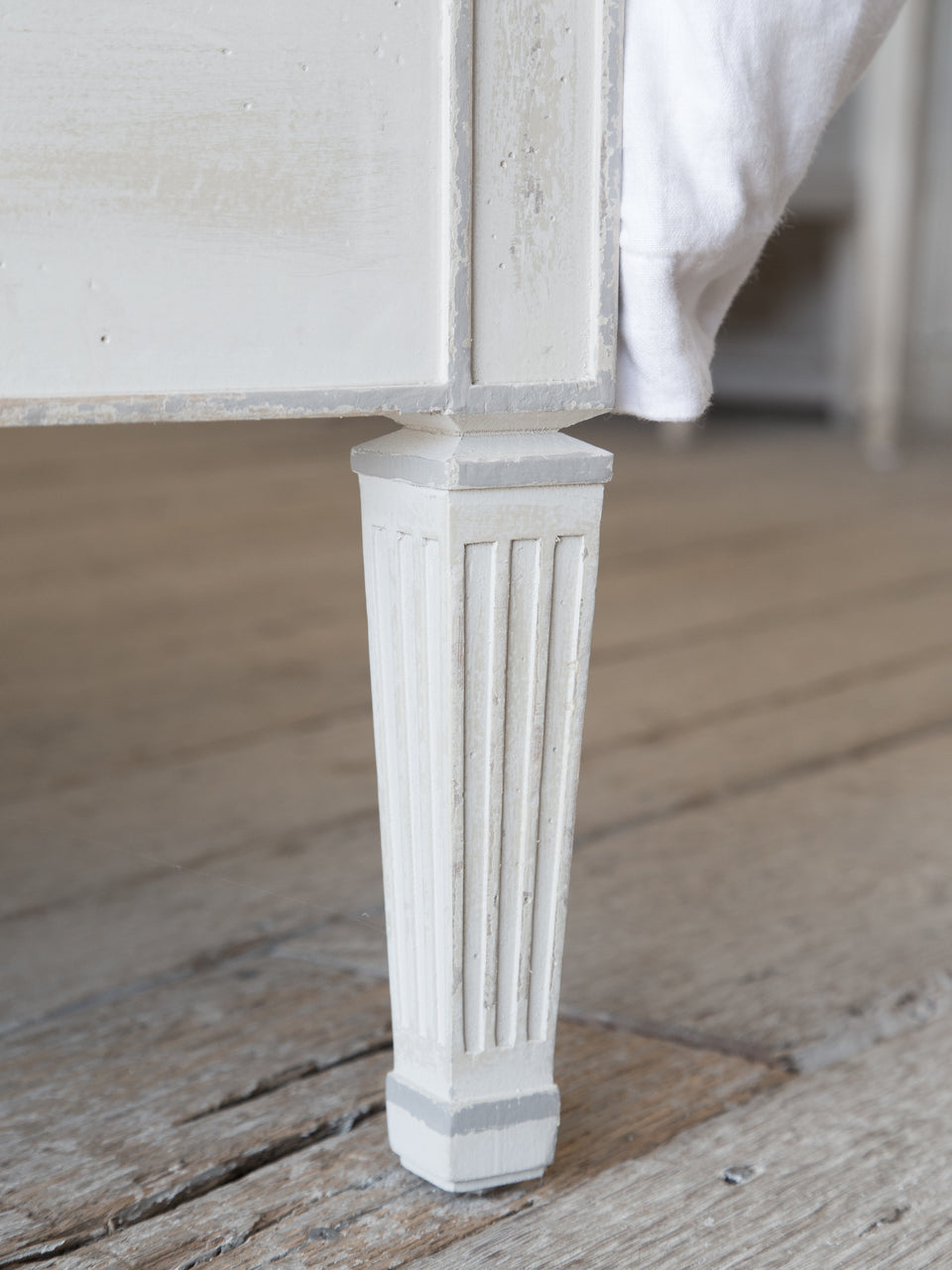 Wood Finish Sample in Antique Grey