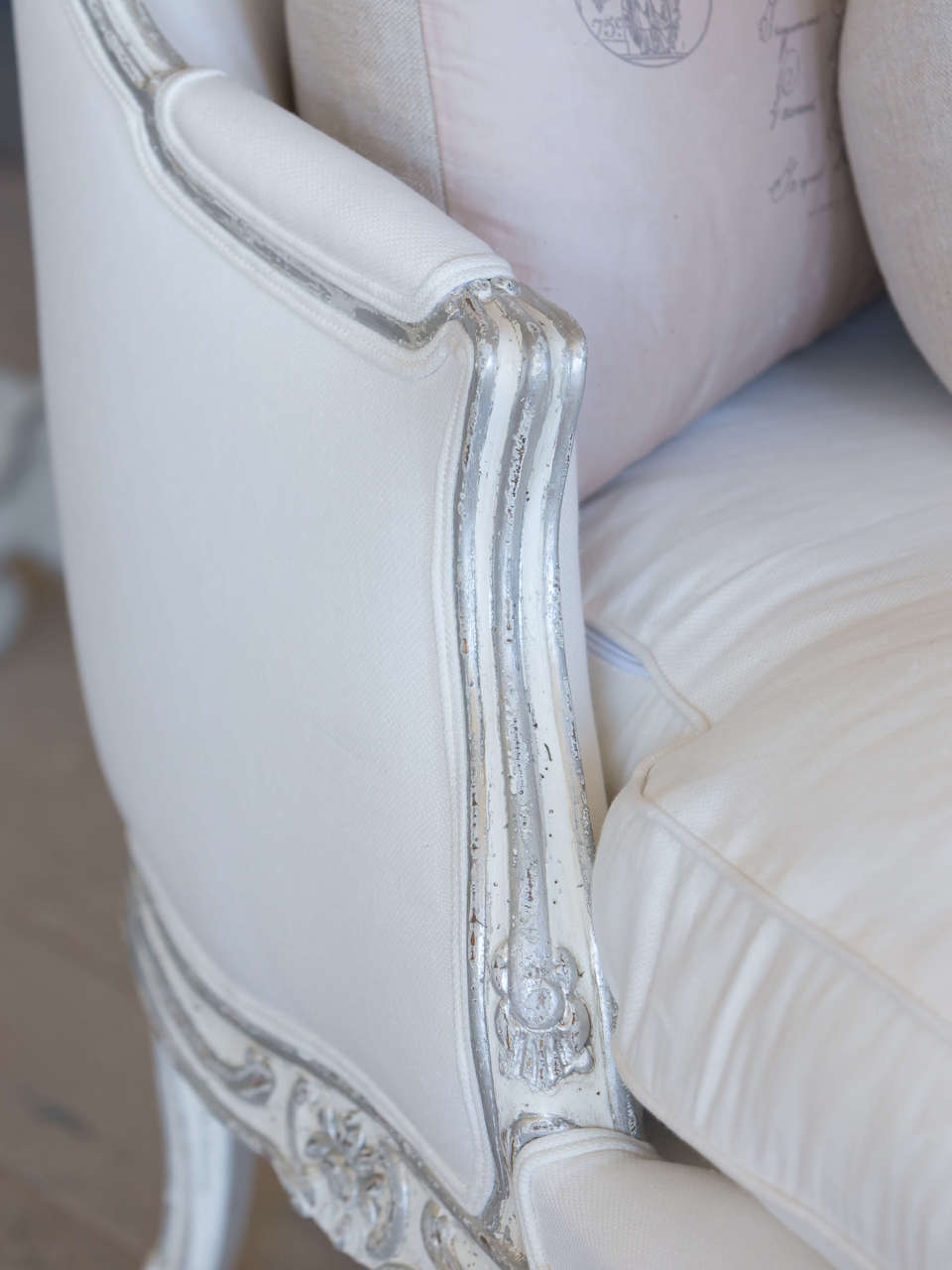Wood Finish Sample in Silver Two-Tone