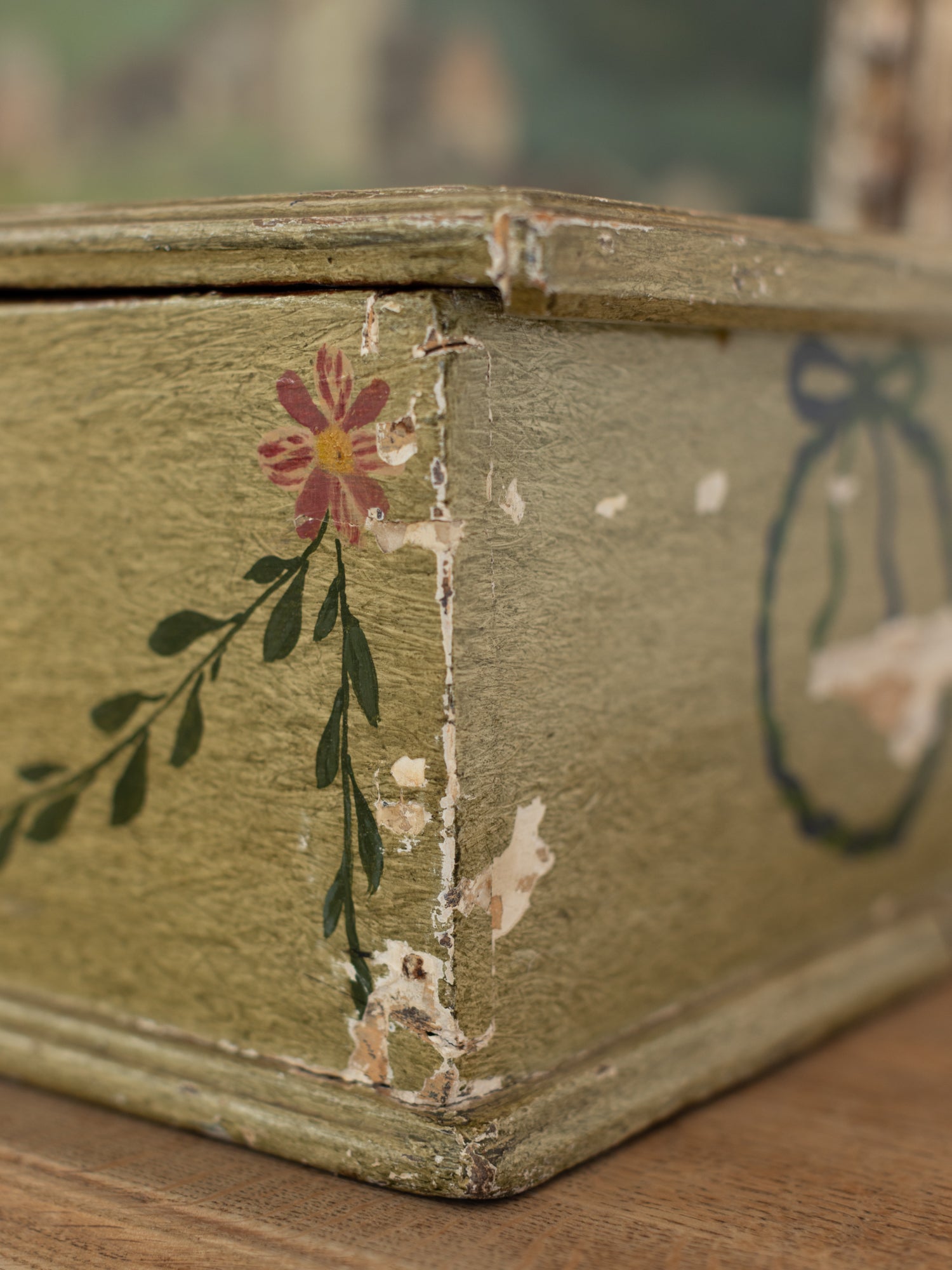 スウェーデン Electrolux社製 アンティーク木箱 Antique Decorative Swedish Wood Box – Eloquence