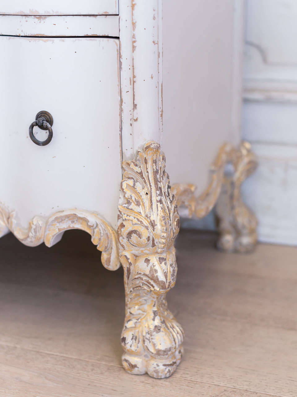 Wood Finish Sample in Gold Two-Tone